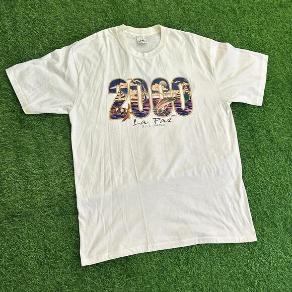 White 2000 La Paz Mexico Graphic Tee - Picture 1 of 6